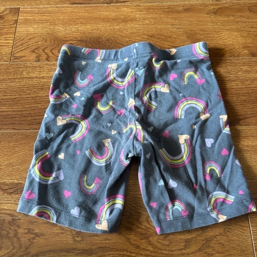 Wonder Nation Rainbow bike Shorts in size M